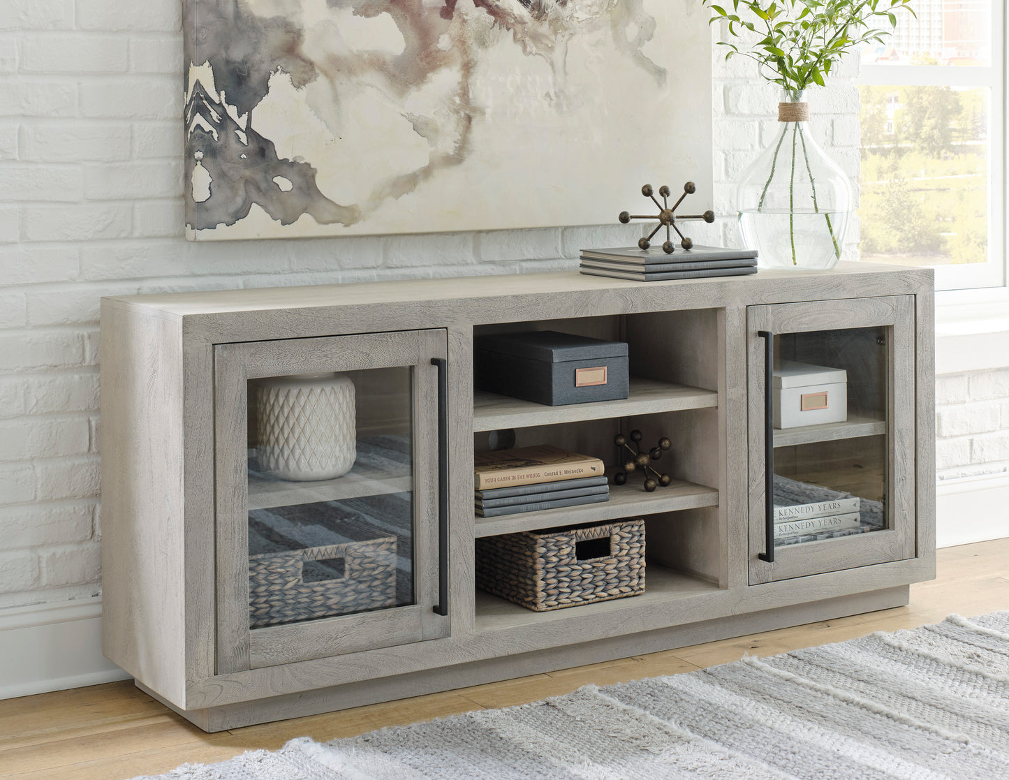 Lockthorne Accent Cabinet (Mix solid wood)