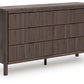 Pamytta Dresser