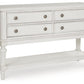 Montelaine Dining Server