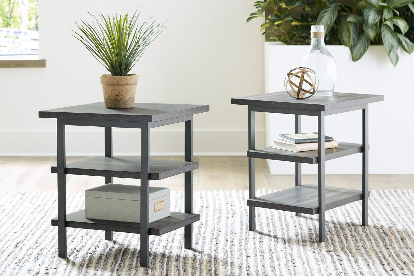 T08 End Table (Set of 2) gray/brown