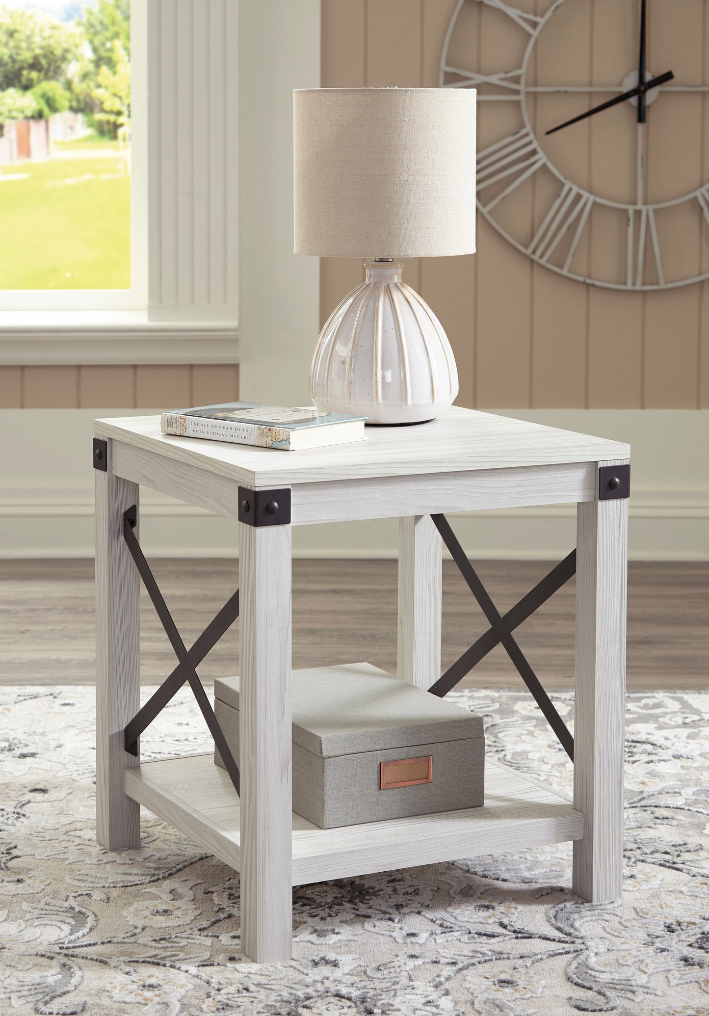 T172 End Table