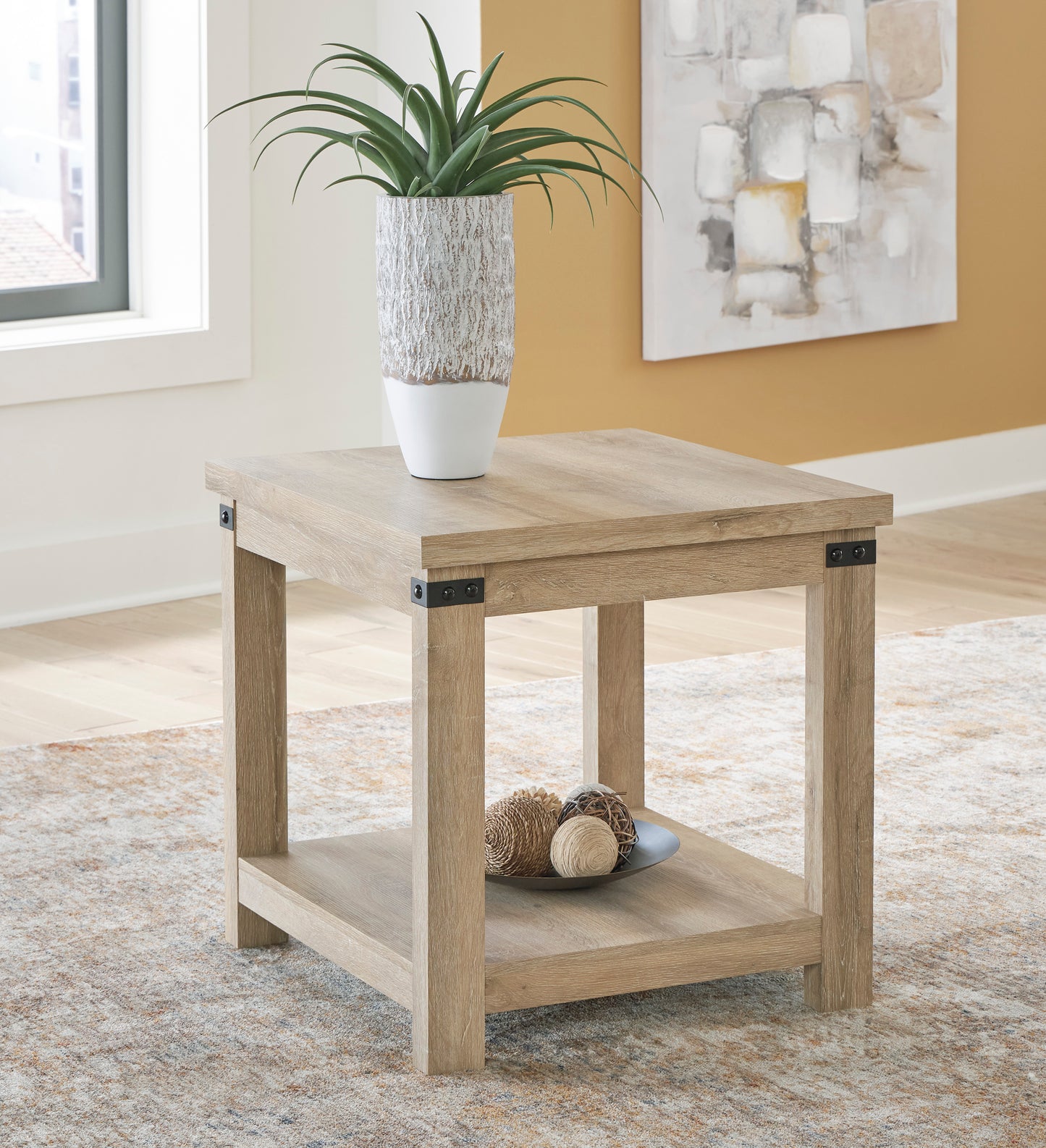 T463 End Table